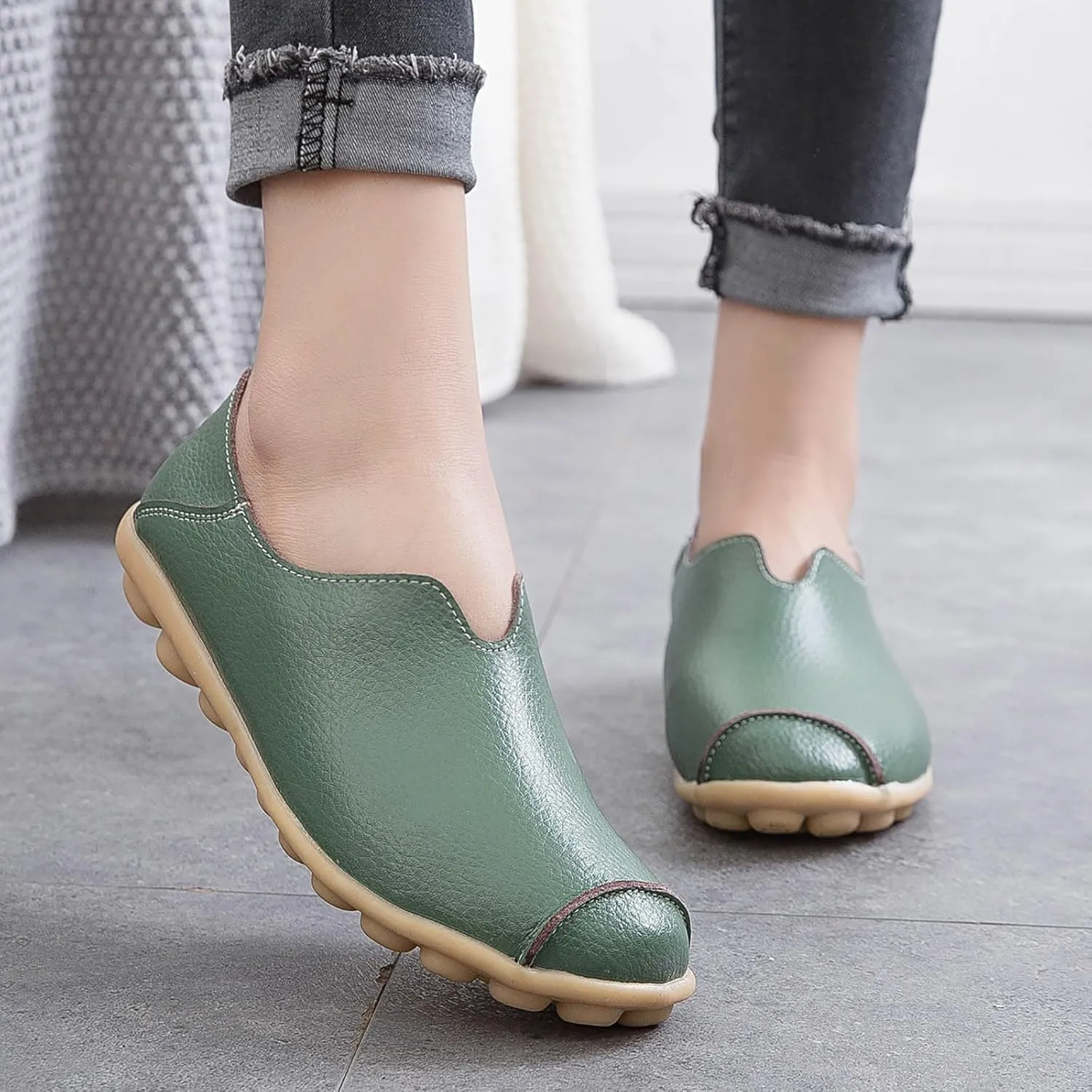Boat Shoes Women Comfort Walking Sandals Business Casual Non Slip Loafers for Driving Closed Toe Sandals Faux Leather Dressy Loafers