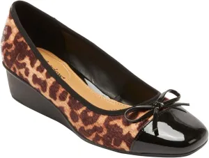 Comfortview Women's Wide Width The Jade Flat