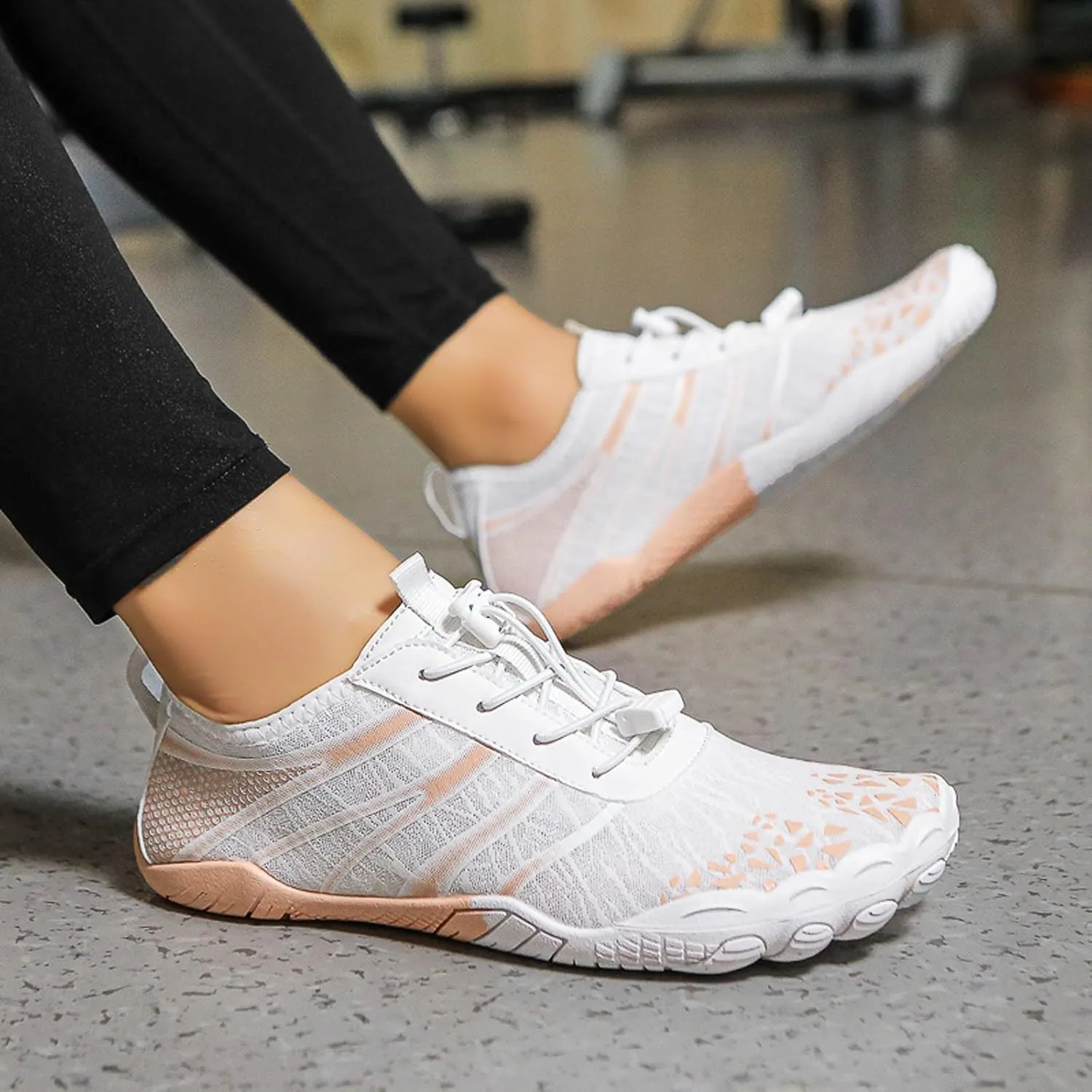 Couples All Seasons Five Finger Water Shoes Swimming Shoes Men and Women Multifunctional Yoga Shoes Barefoot Shoes Women