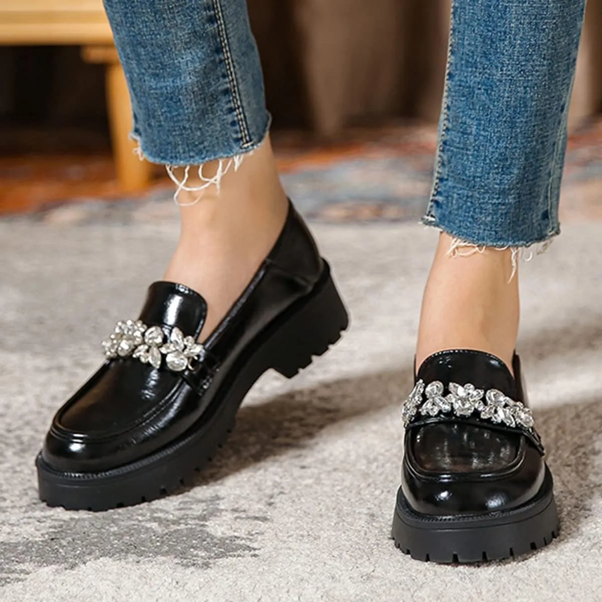 JOEupin Women's Chunky Heel Loafers Platform Patent Leather Chunky Loafers Leather Shoes with Metal