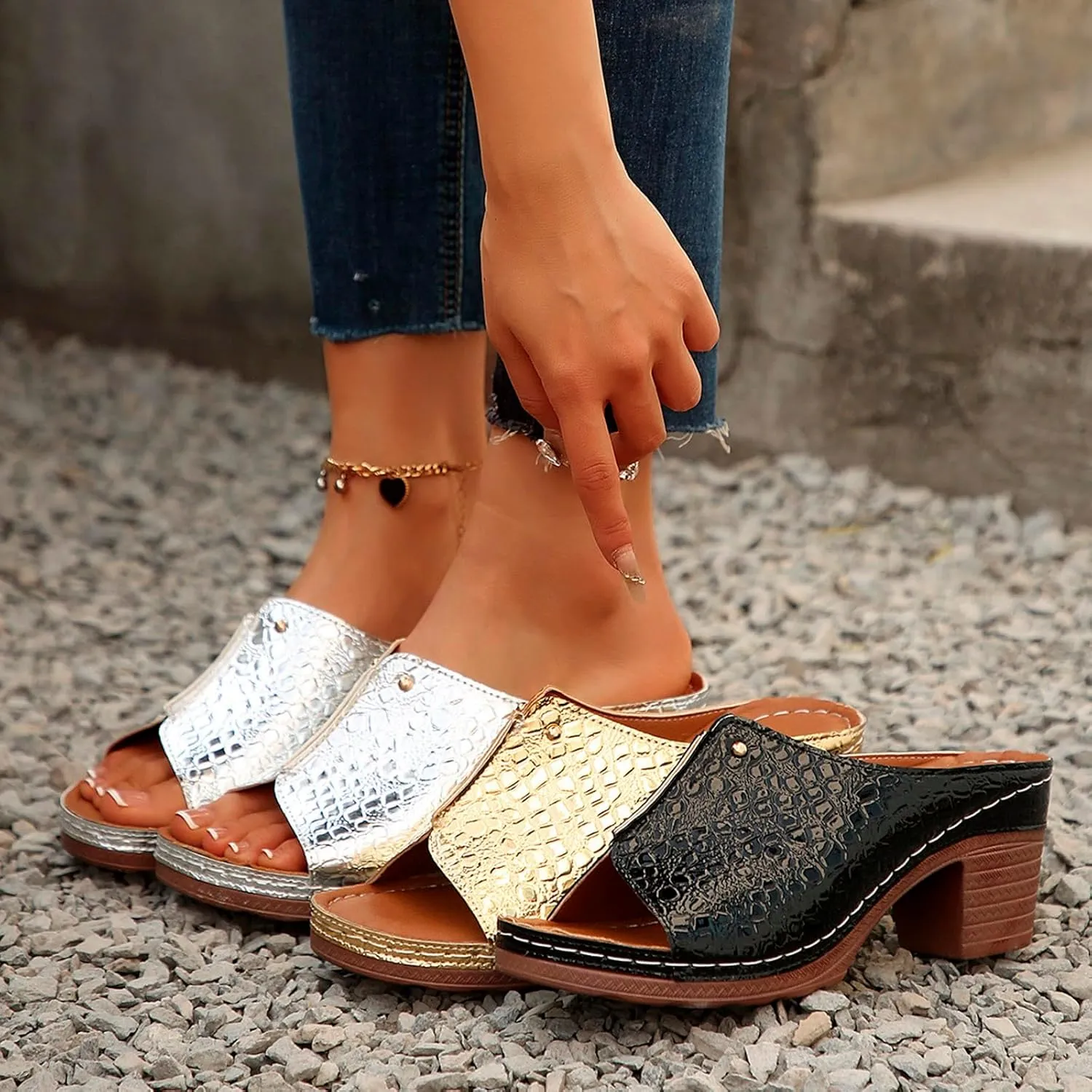 Ladies Summer Casual Bright Leather Solid Color Large Size High Heel Thick Bottom Beach Jelly Sandals for Women Heel