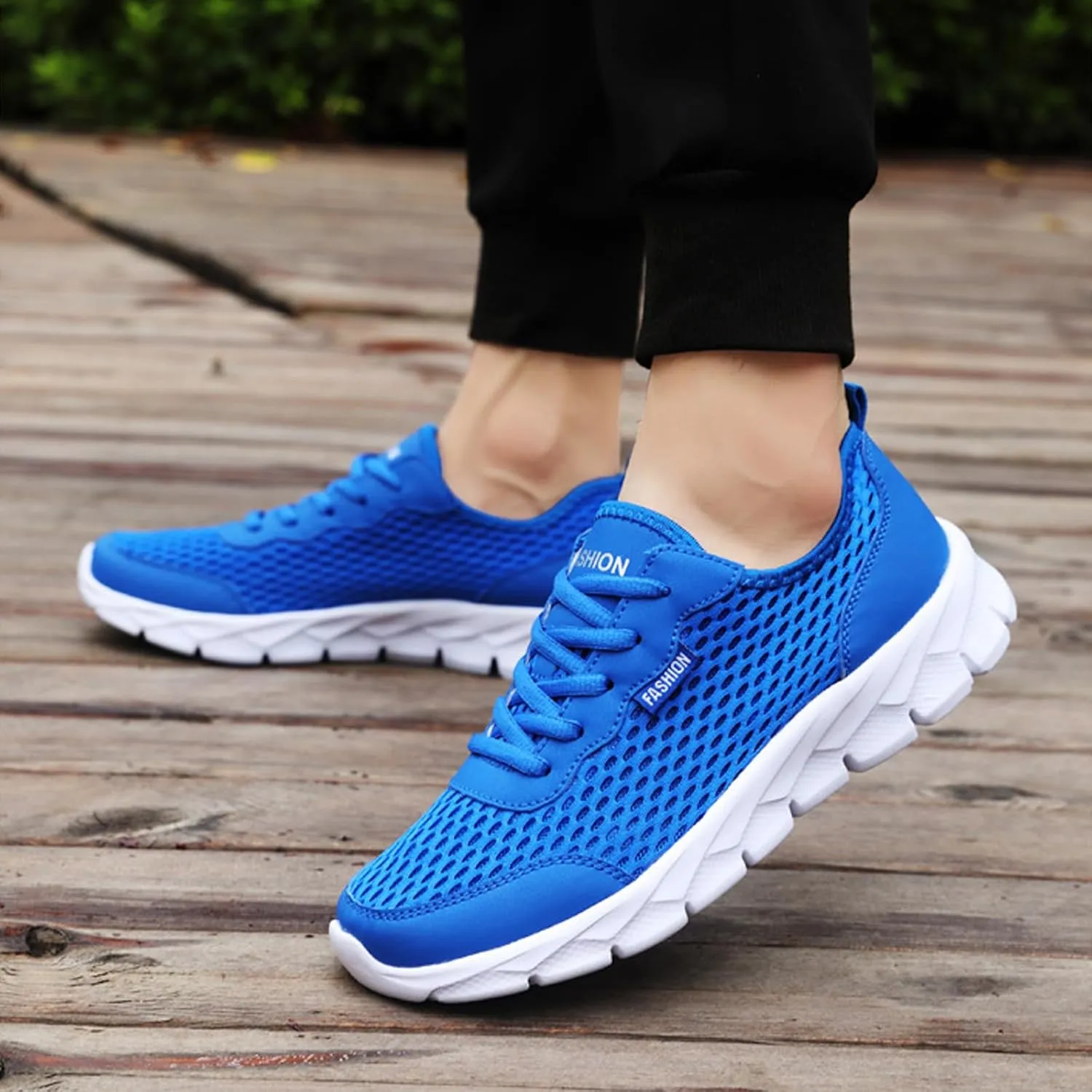 Lightweight Diabetic Shoes for Men Breathable and Light Outdoor Comfy Walking Shoe Casual Elderly Lace Up Shoes