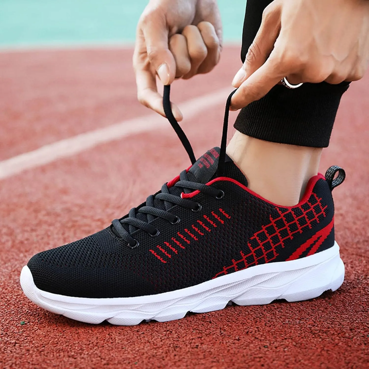 Men's Classic Casual Walking Shoes Breathable and Light Outdoor Comfy Walking Shoe Casual Elderly Lace Up Shoes