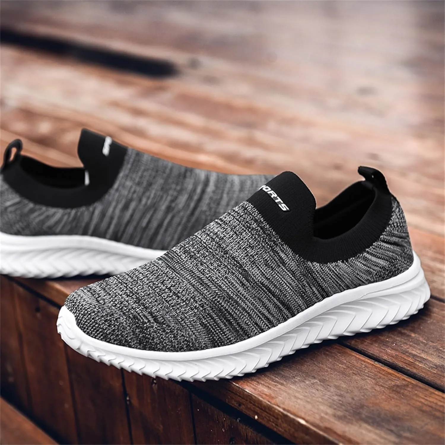 Men's Comfortable Diabetic Shoes Breathable Casual Comfortable Walking Sneaker Convenient Elderly Slip On Shoes