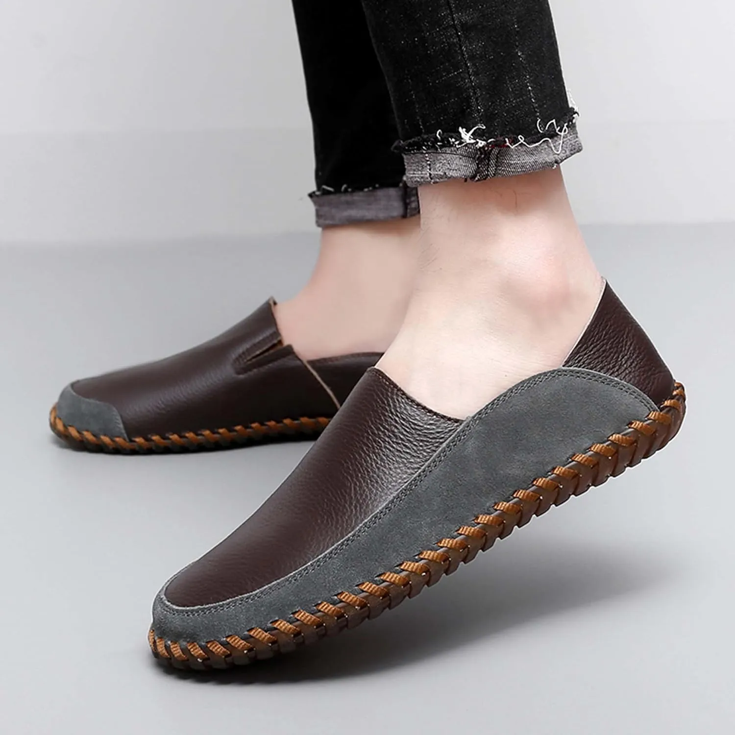 Mens Leather Loafers,Flat Breathable Casual Shoes,Walking Shoes,Non-Slip Driving Shoes,Hand Sewn,Soft and Comfortable,Suitable for All Seasons.