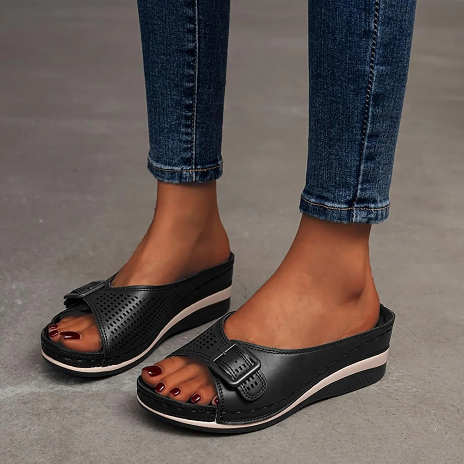 Slippers for Women Hollow Out Hook Loop Vamp Shoes Slip On Slide Arch Support Sandals Open Toe Thick Soles Mules Beach Walking Summer Slippers