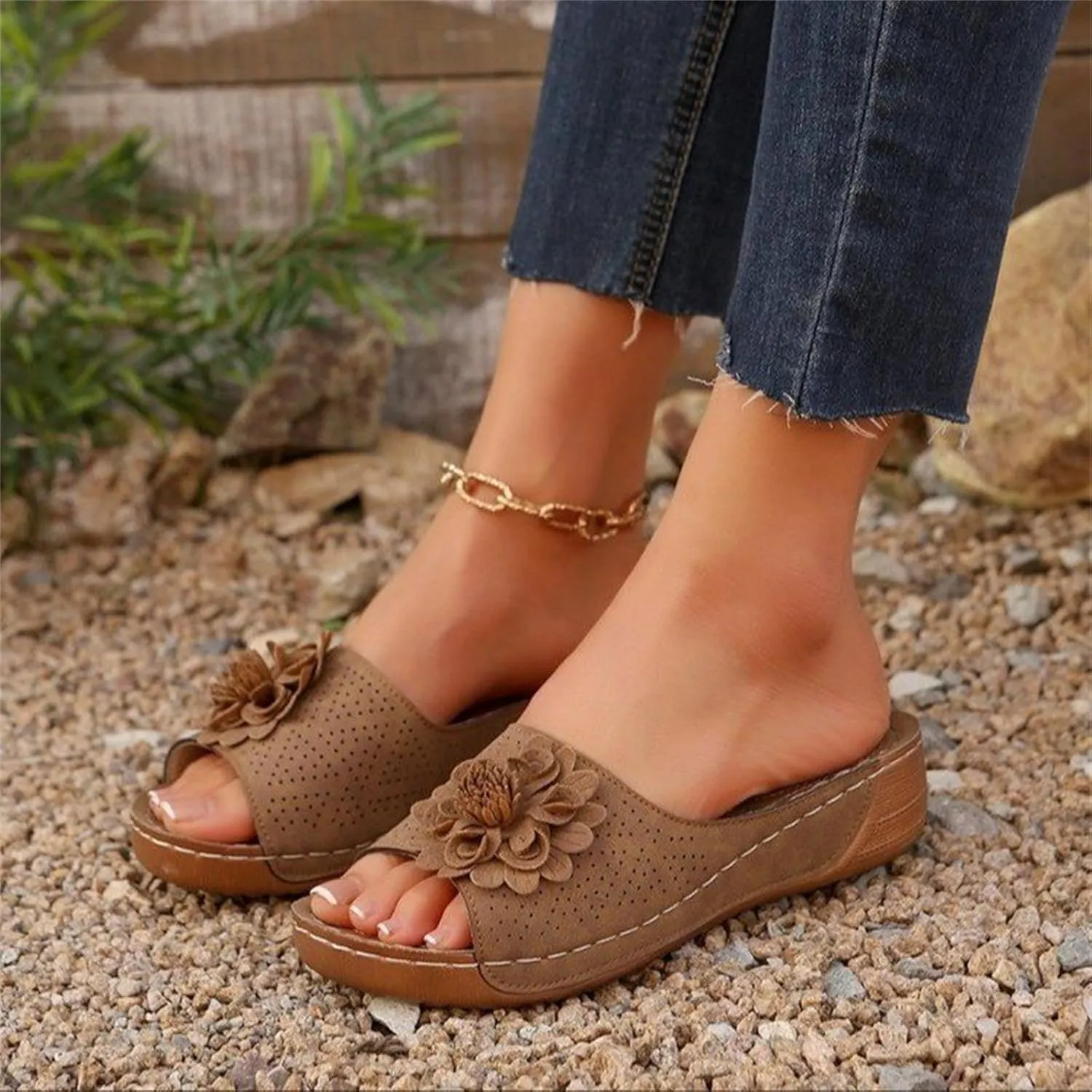Wedge Sandals for Women Summer Beach Floral Embellished Comfort Sandals Mesh Breathable Open Toe Slip On Shoes