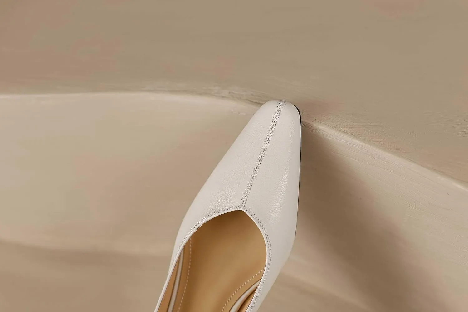 Women's Closed Toe Chunky Heels Low Block Heel Office Work Shoes Slip On Pointed Toe Dress Comfortable Pumps 2 Inch Heel Matte Loafers Shoes