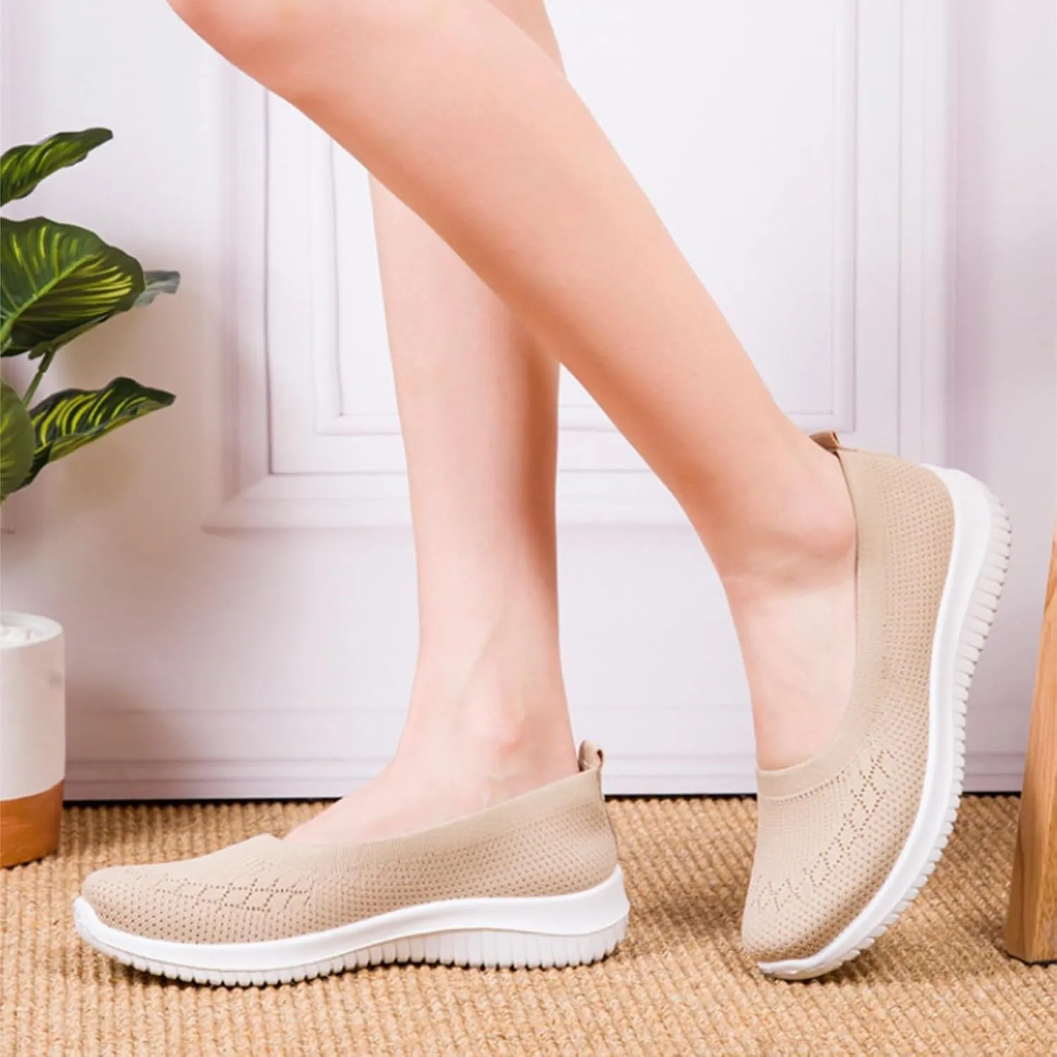 Womens Shoes Slip On Cute Round Toe Women's Sneakers Loafers Casual Solid Color Lightweight Running Shoes Loafers for Women Casual Walking Shoe