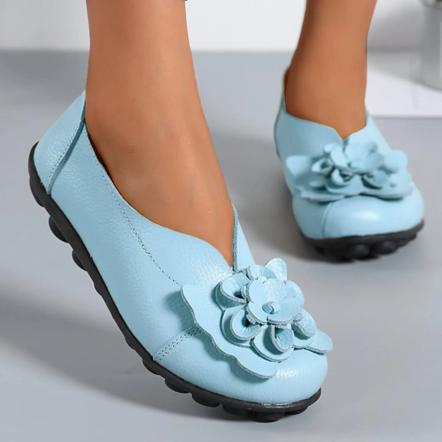 Women's Slip-On Loafers Casual Leather Loafers Comfortable Walking Shoes Casual Work Shoes Dressy Flats Shoe